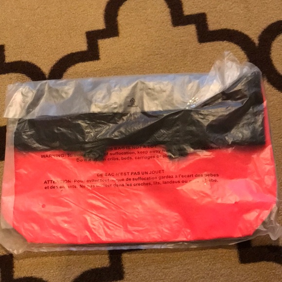 πHPπ π PINK mesh tote - Picture 3 of 3